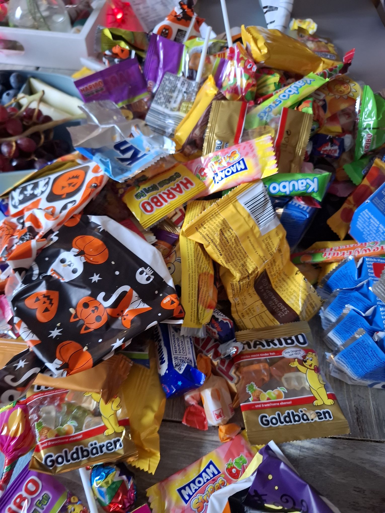 Kids sammeln Halloween erfolgreich in der Eifel 🎃🍬